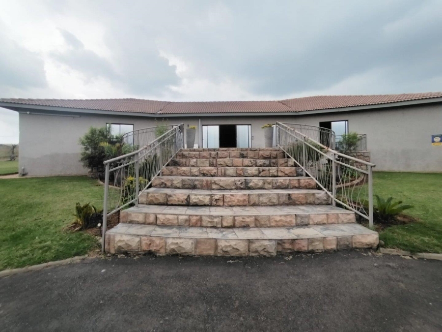 4 Bedroom Property for Sale in Naaupoort Mpumalanga
