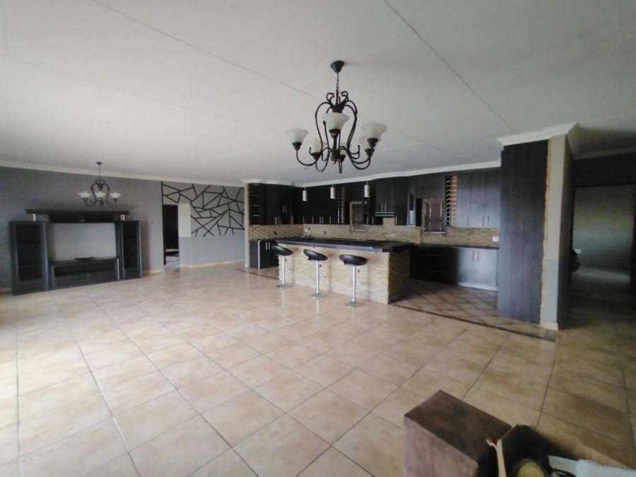 4 Bedroom Property for Sale in Naaupoort Mpumalanga