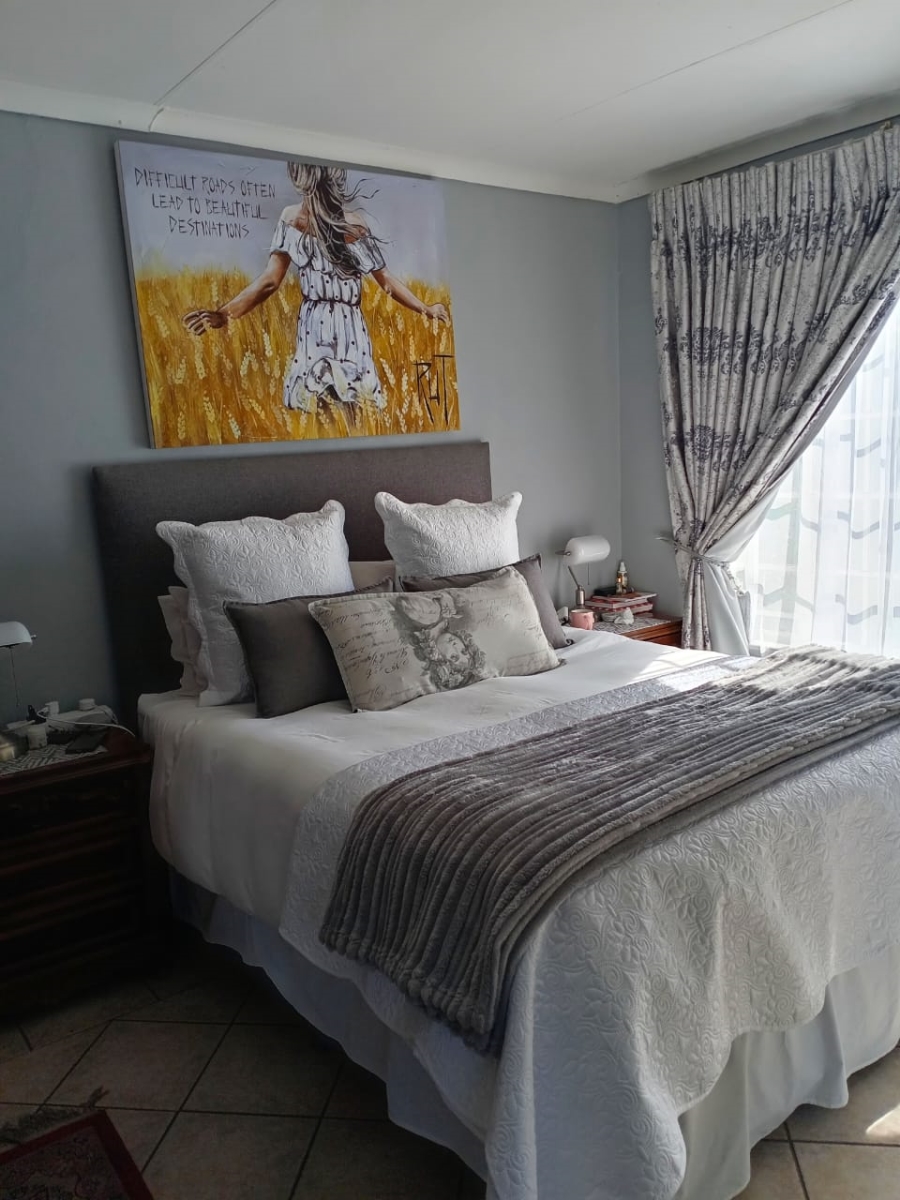 7 Bedroom Property for Sale in Secunda Mpumalanga