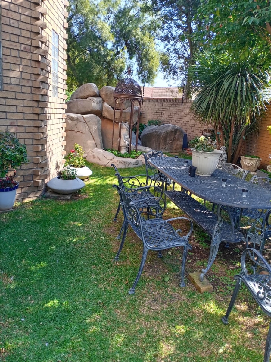 7 Bedroom Property for Sale in Secunda Mpumalanga