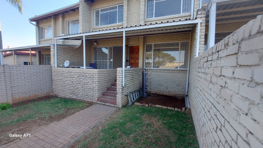 To Let 3 Bedroom Property for Rent in White River Mpumalanga