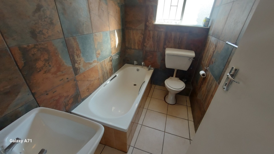 To Let 3 Bedroom Property for Rent in White River Mpumalanga