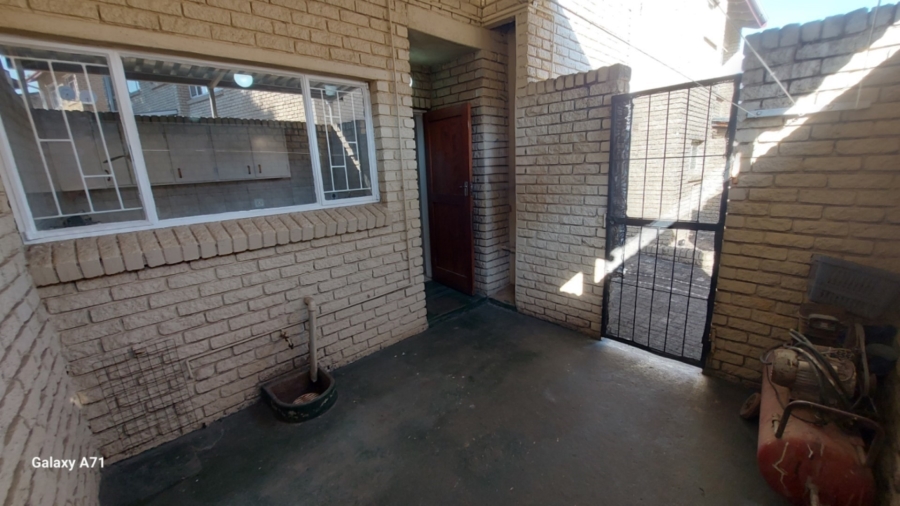 To Let 3 Bedroom Property for Rent in White River Mpumalanga