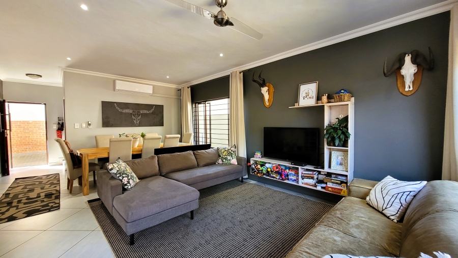 3 Bedroom Property for Sale in Sonheuwel Ext 1 Mpumalanga