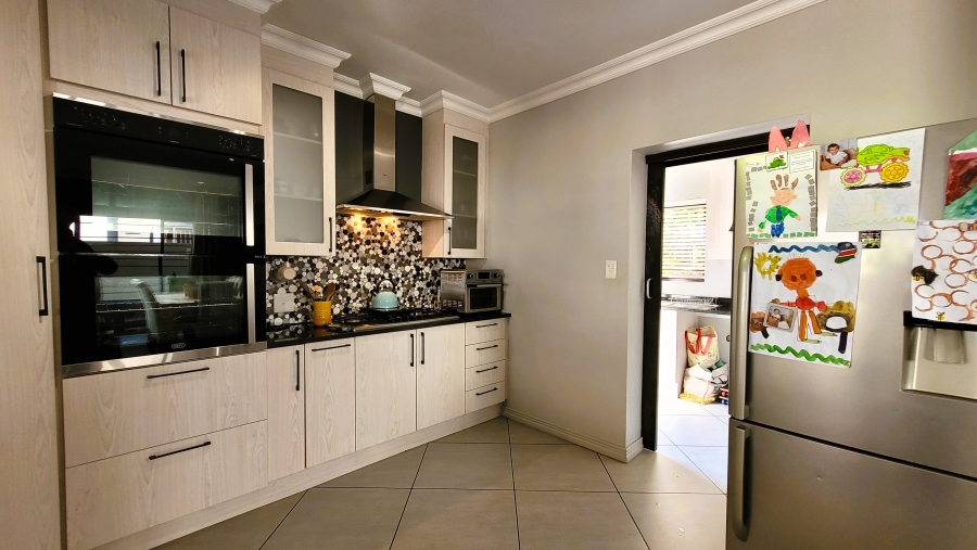 3 Bedroom Property for Sale in Sonheuwel Ext 1 Mpumalanga