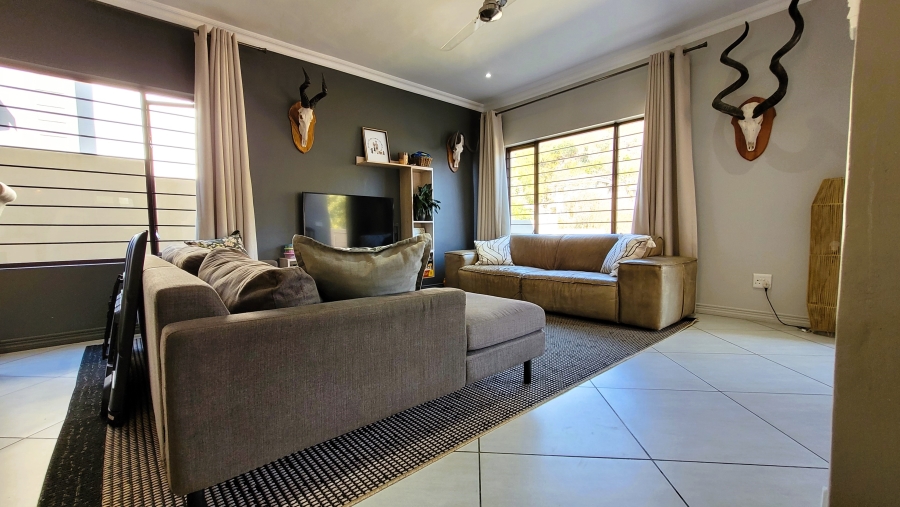 3 Bedroom Property for Sale in Sonheuwel Ext 1 Mpumalanga