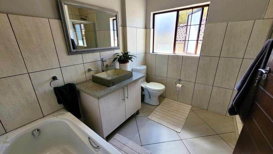 3 Bedroom Property for Sale in Sonheuwel Ext 1 Mpumalanga
