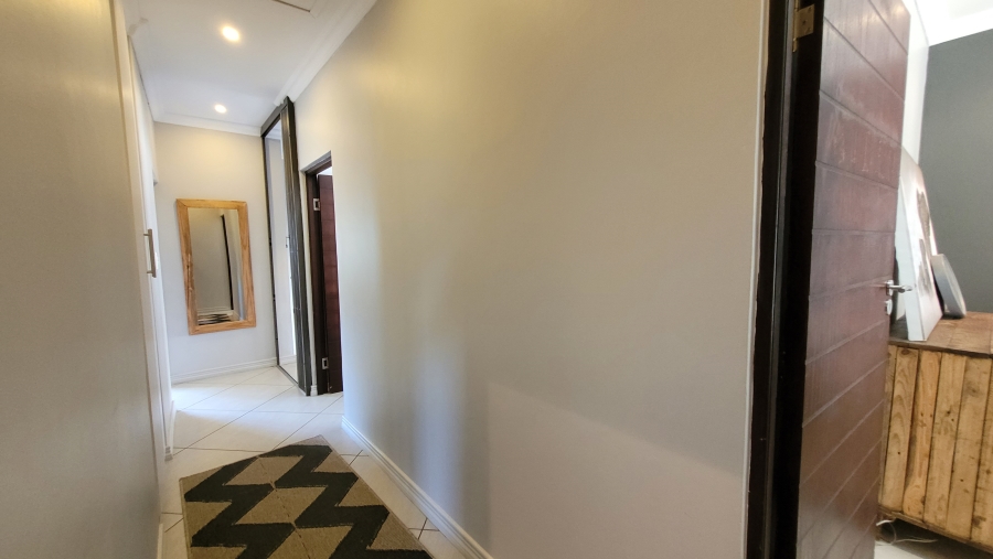 3 Bedroom Property for Sale in Sonheuwel Ext 1 Mpumalanga