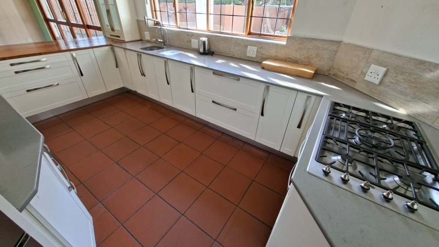 To Let 4 Bedroom Property for Rent in Sonheuwel Mpumalanga