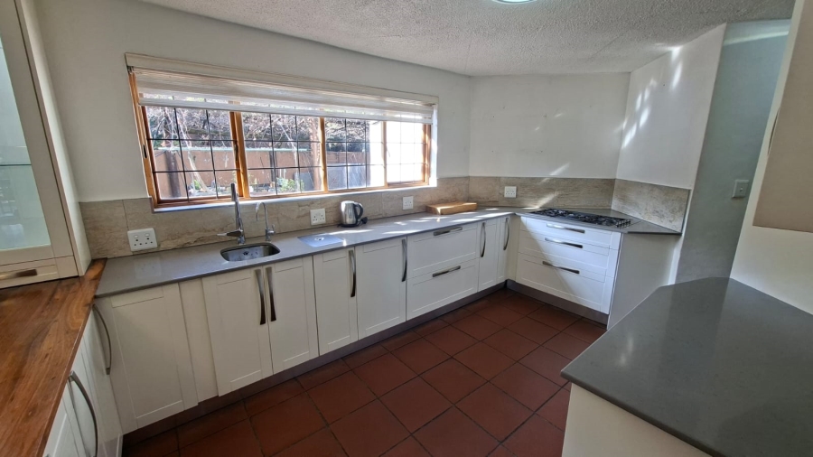 To Let 4 Bedroom Property for Rent in Sonheuwel Mpumalanga