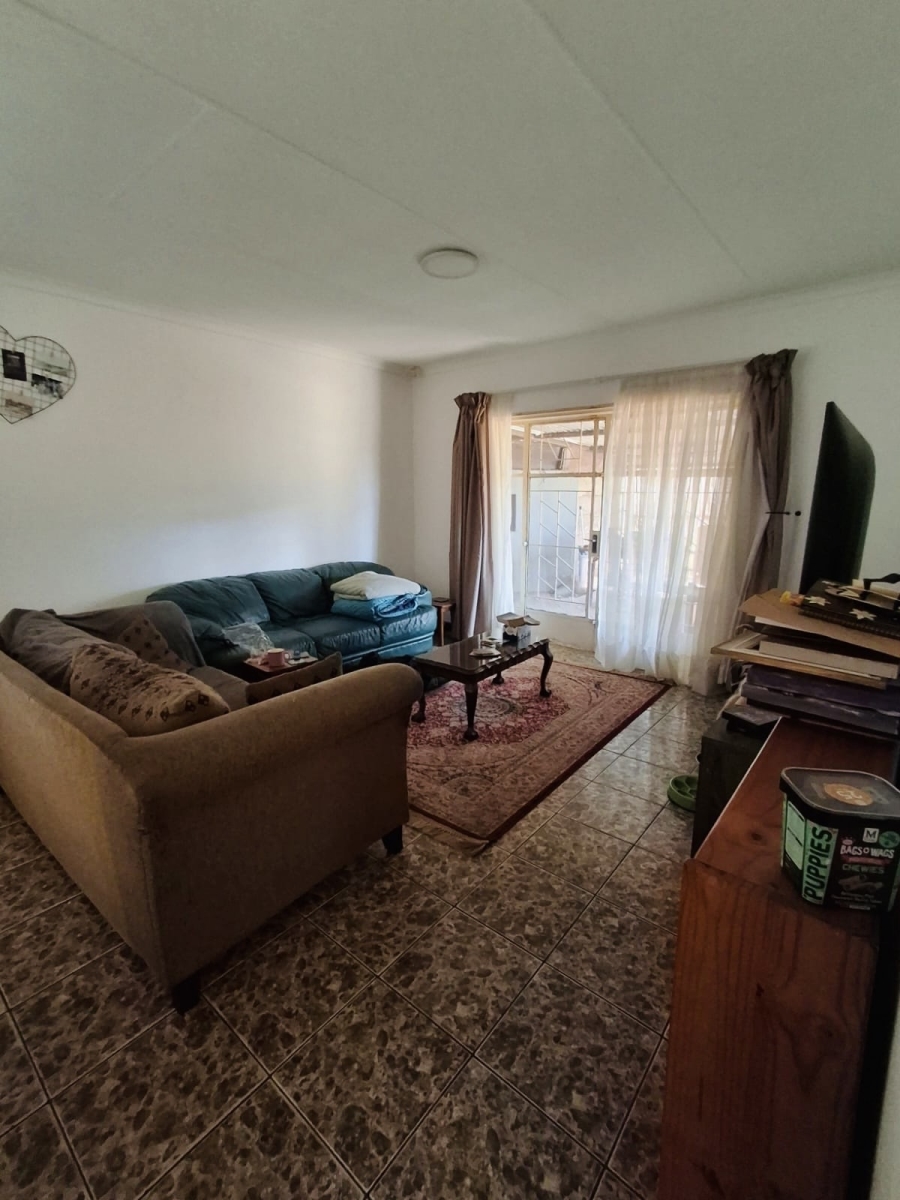 To Let 3 Bedroom Property for Rent in Tasbet Park Mpumalanga
