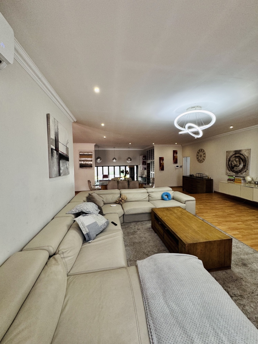 To Let 6 Bedroom Property for Rent in Del Judor Mpumalanga