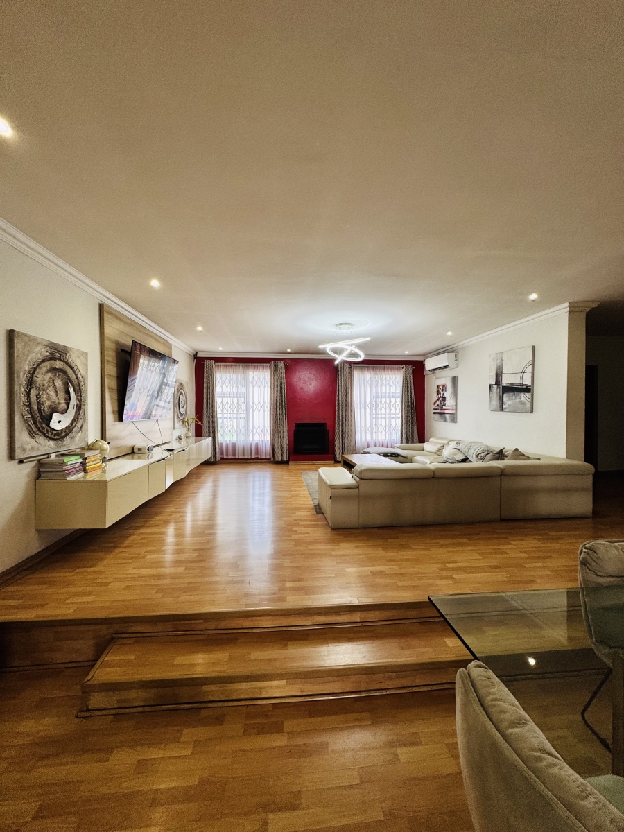To Let 6 Bedroom Property for Rent in Del Judor Mpumalanga
