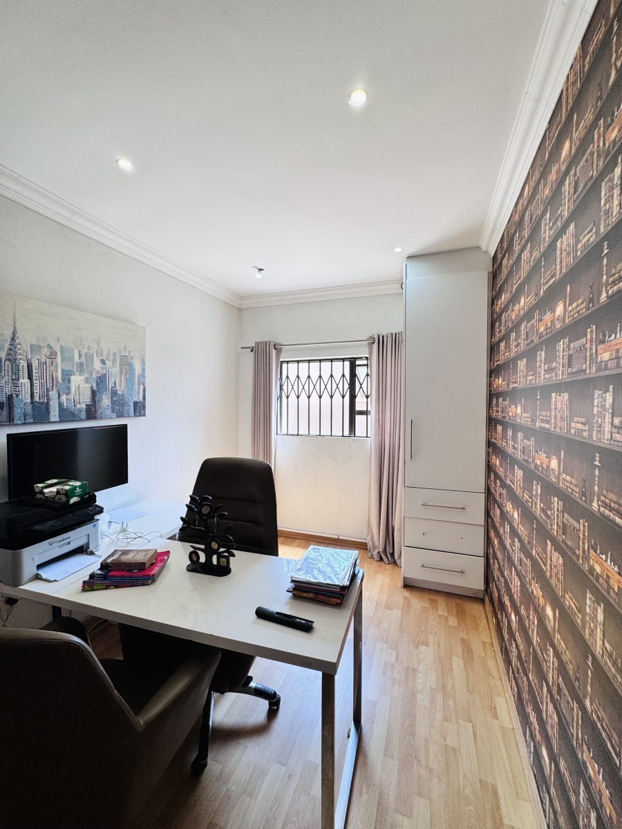 To Let 6 Bedroom Property for Rent in Del Judor Mpumalanga