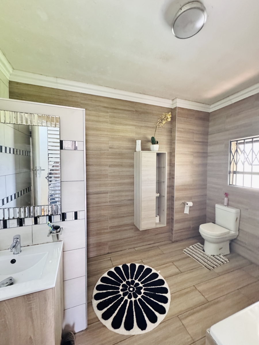 To Let 6 Bedroom Property for Rent in Del Judor Mpumalanga