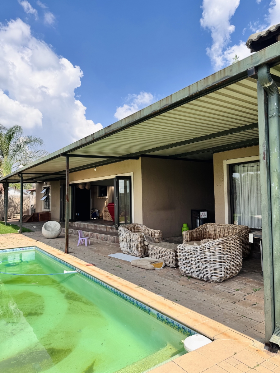 To Let 6 Bedroom Property for Rent in Del Judor Mpumalanga