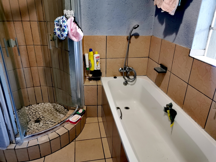 2 Bedroom Property for Sale in West Acres Ext 13 Mpumalanga