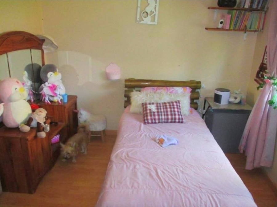 To Let 4 Bedroom Property for Rent in Cosmosrand Mpumalanga