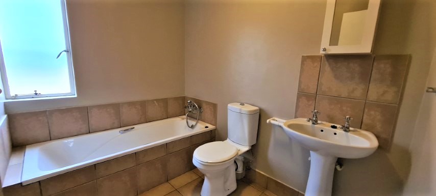 To Let 3 Bedroom Property for Rent in Nelspruit Ext 37 Mpumalanga