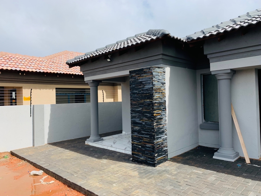 4 Bedroom Property for Sale in Aerorand Mpumalanga