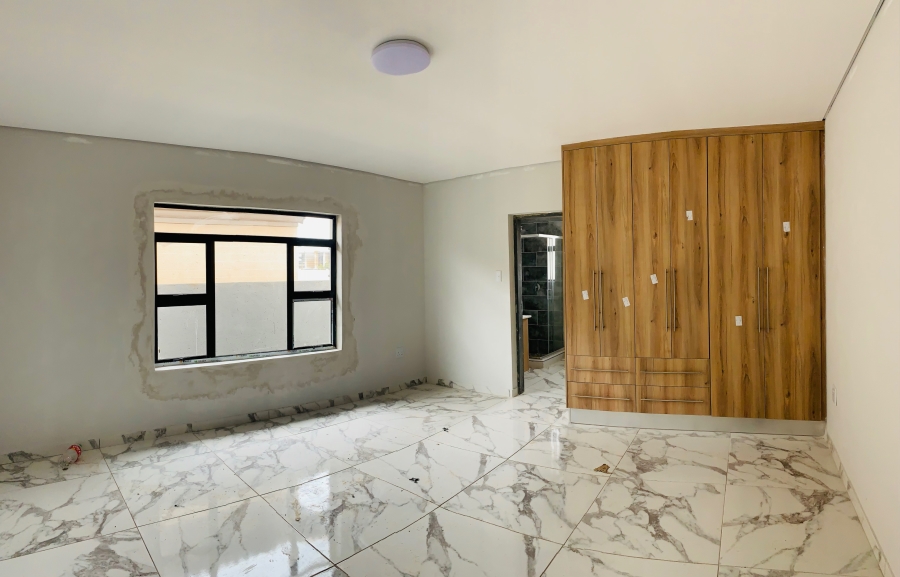 4 Bedroom Property for Sale in Aerorand Mpumalanga