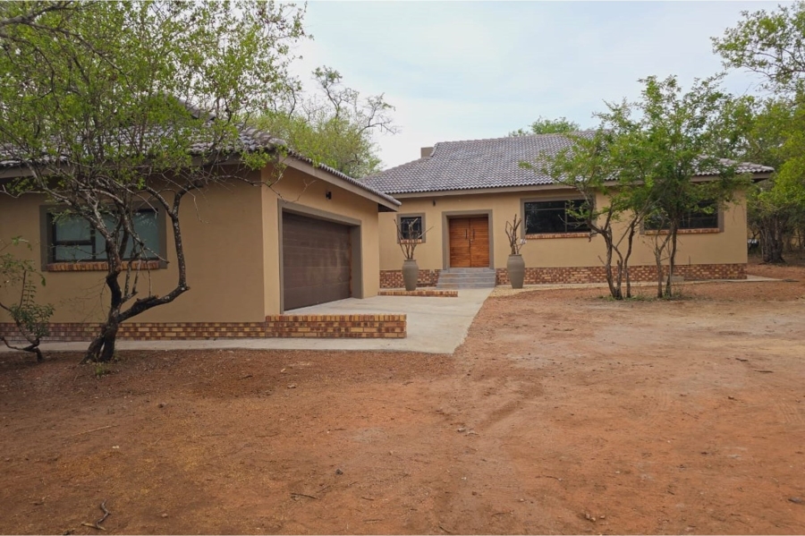 3 Bedroom Property for Sale in Marloth Park Mpumalanga