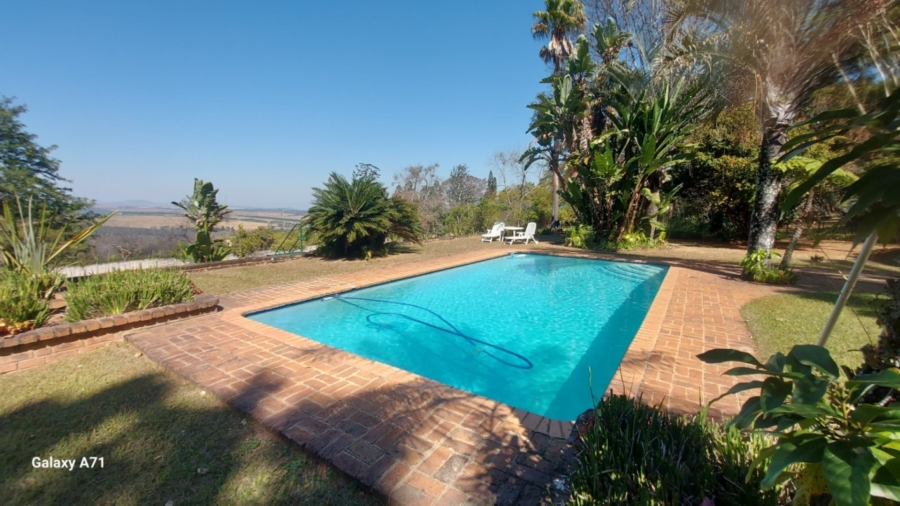 To Let commercial Property for Rent in White River Mpumalanga