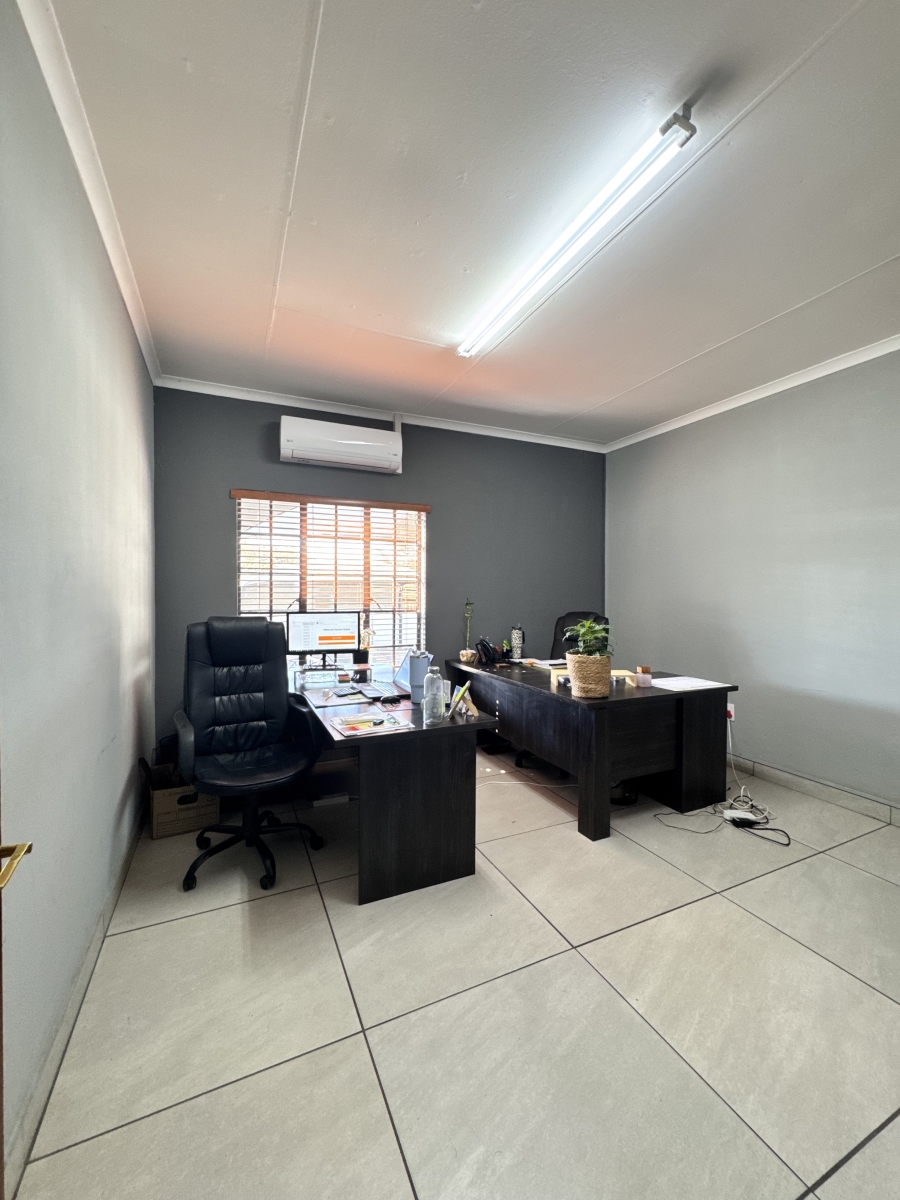 Commercial Property for Sale in Die Heuwel Ext 4 Mpumalanga