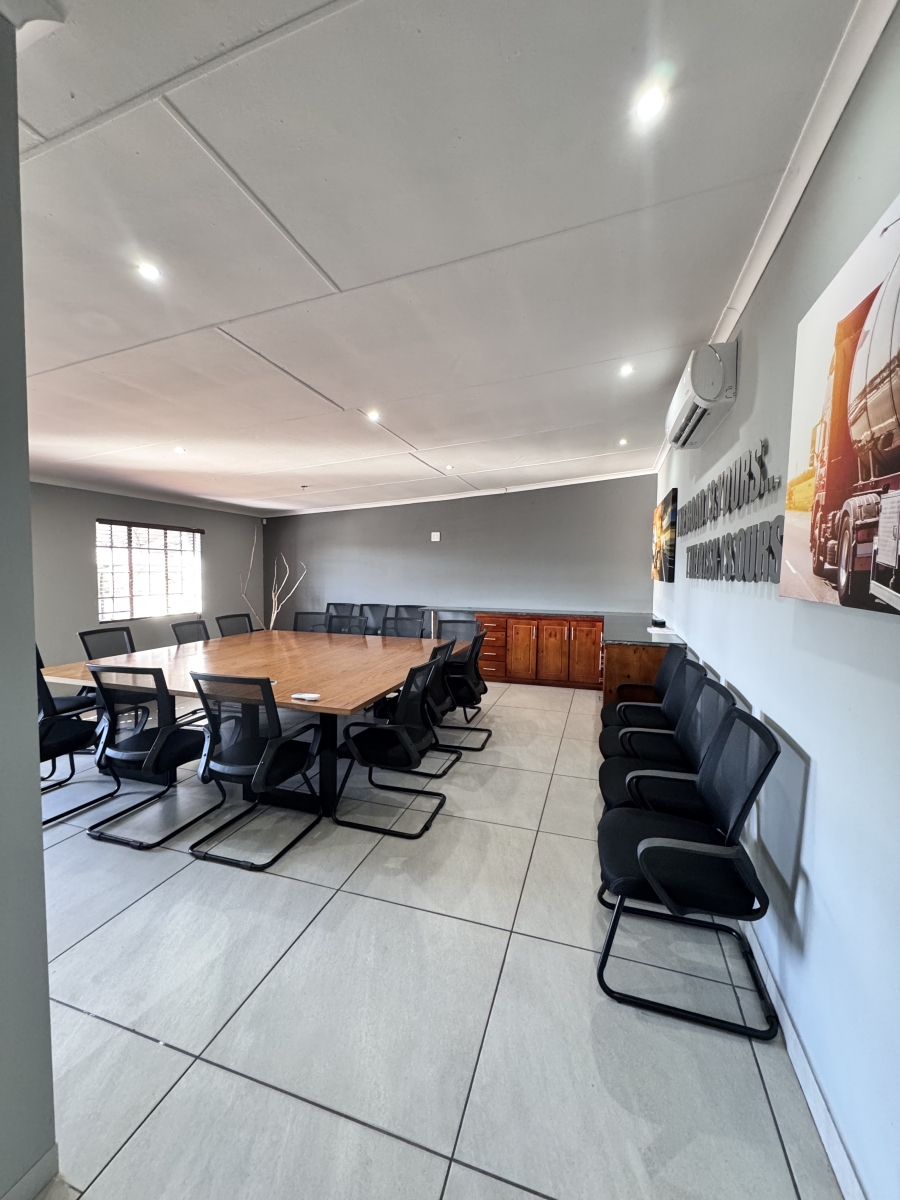 Commercial Property for Sale in Die Heuwel Ext 4 Mpumalanga