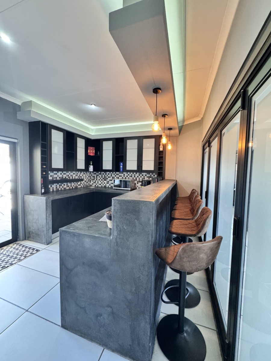 Commercial Property for Sale in Die Heuwel Ext 4 Mpumalanga