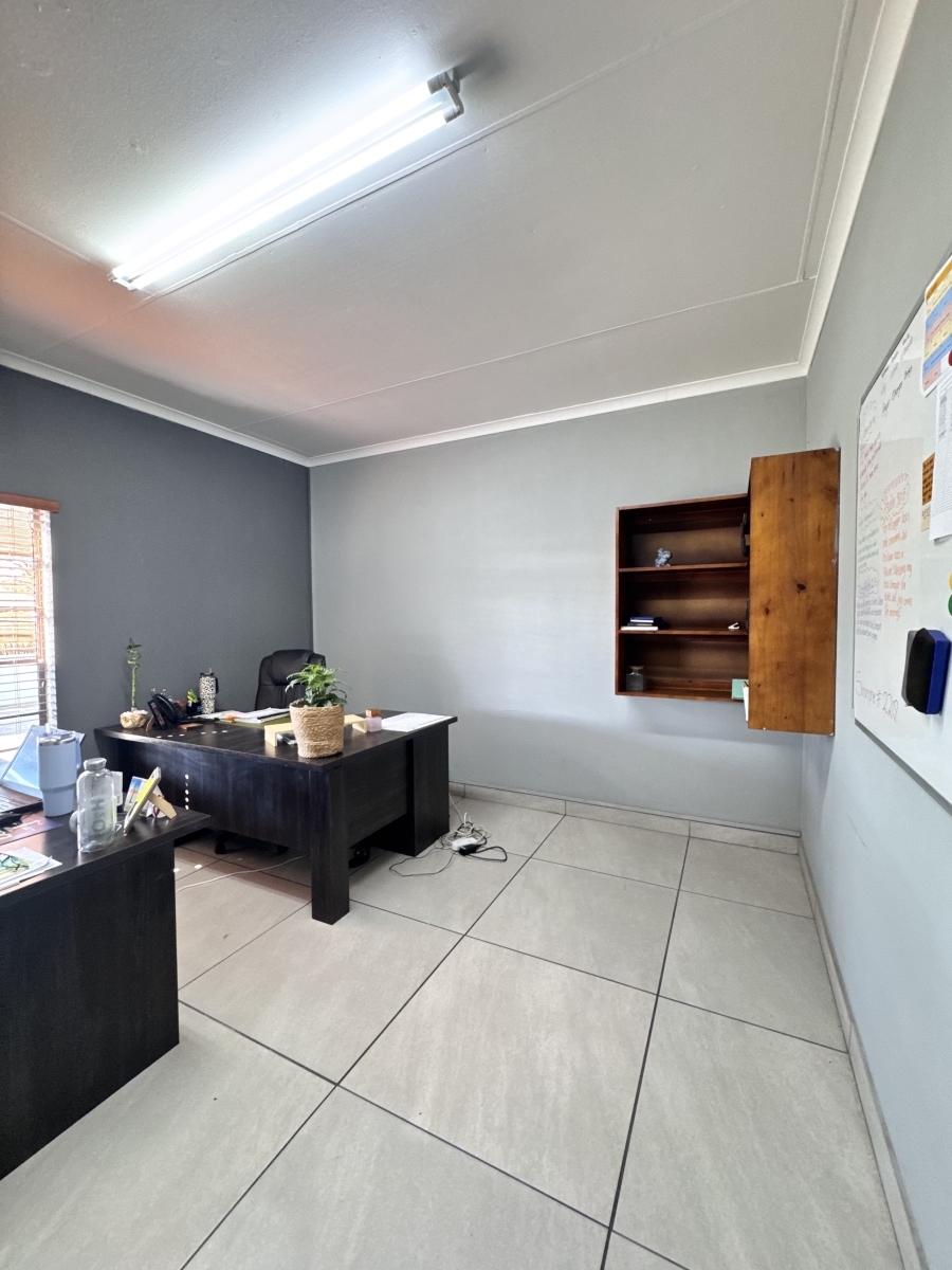 Commercial Property for Sale in Die Heuwel Ext 4 Mpumalanga