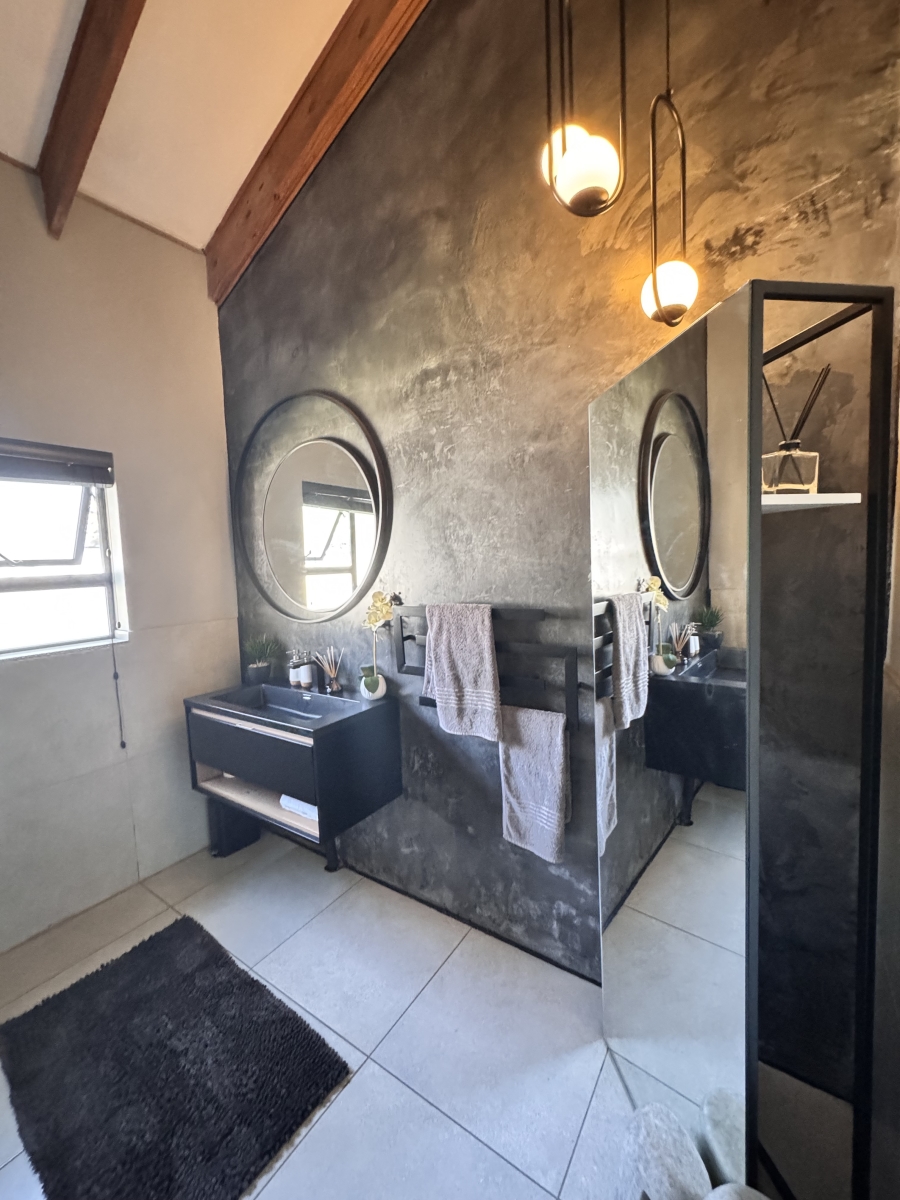 Commercial Property for Sale in Die Heuwel Ext 4 Mpumalanga