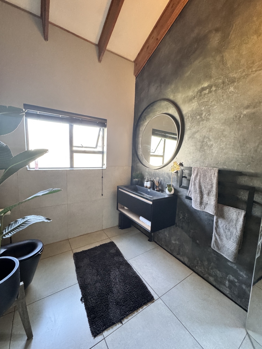 Commercial Property for Sale in Die Heuwel Ext 4 Mpumalanga