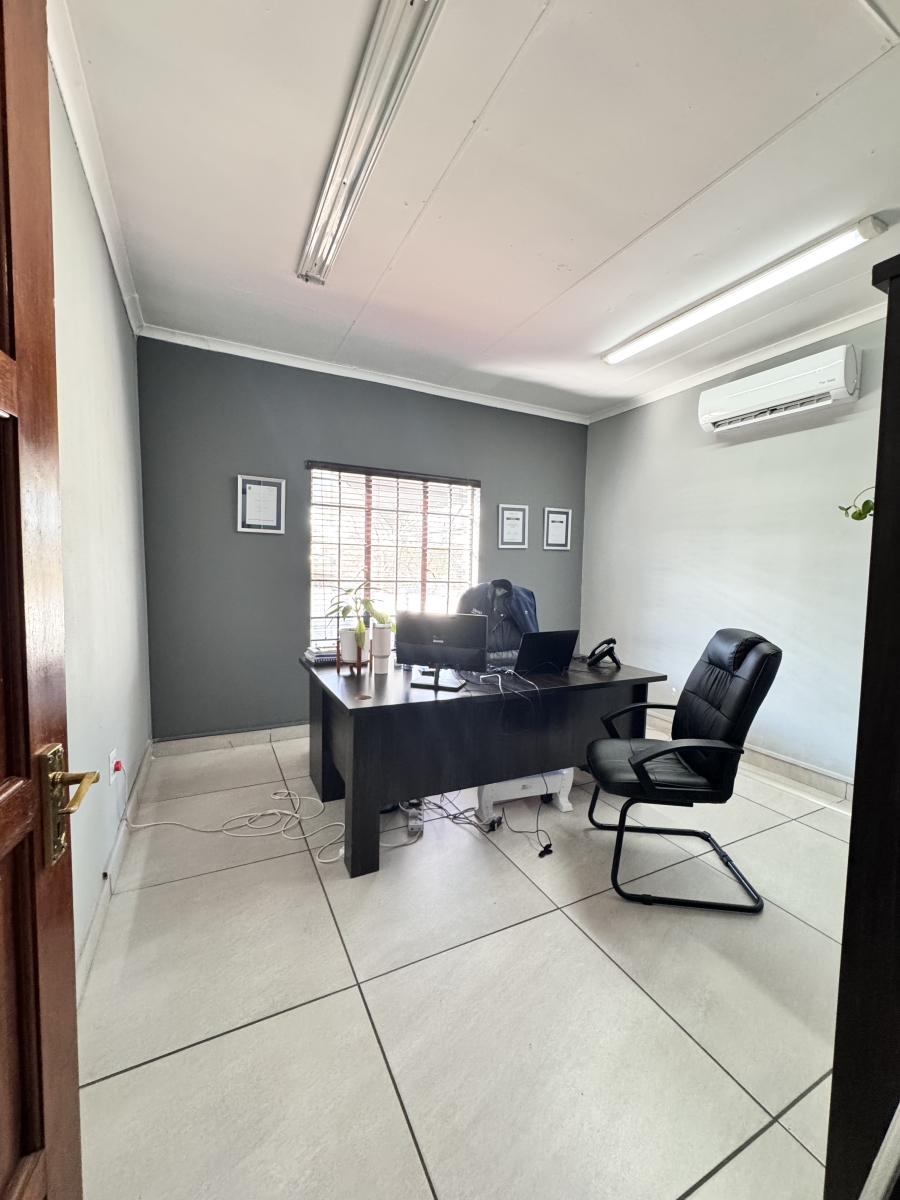 Commercial Property for Sale in Die Heuwel Ext 4 Mpumalanga