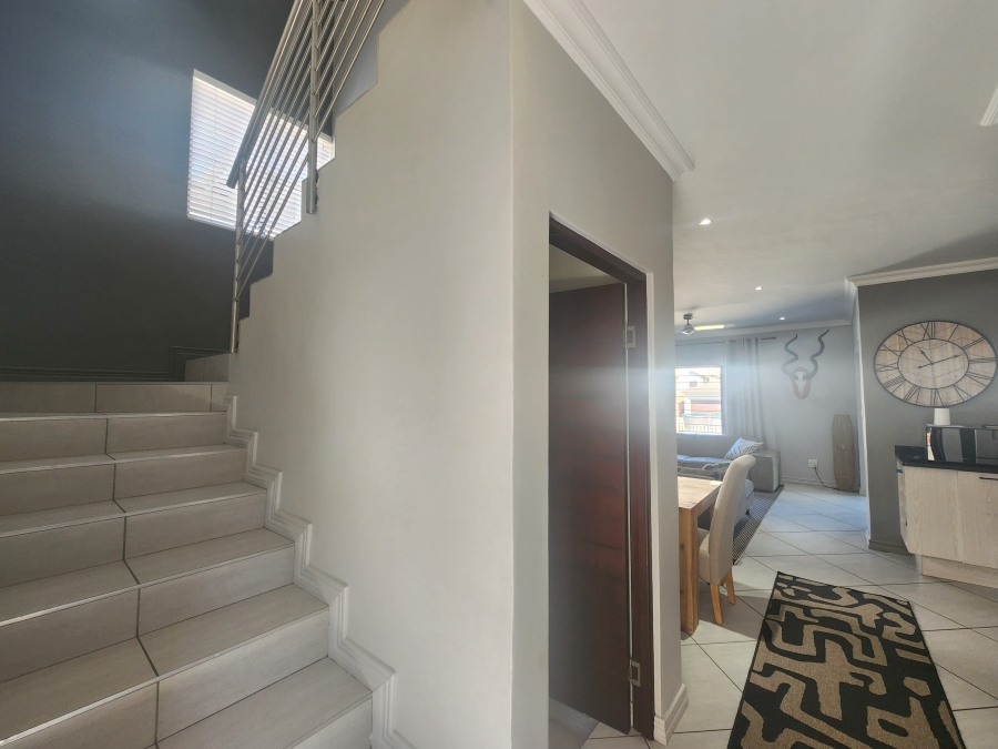 3 Bedroom Property for Sale in Sonheuwel Ext 1 Mpumalanga