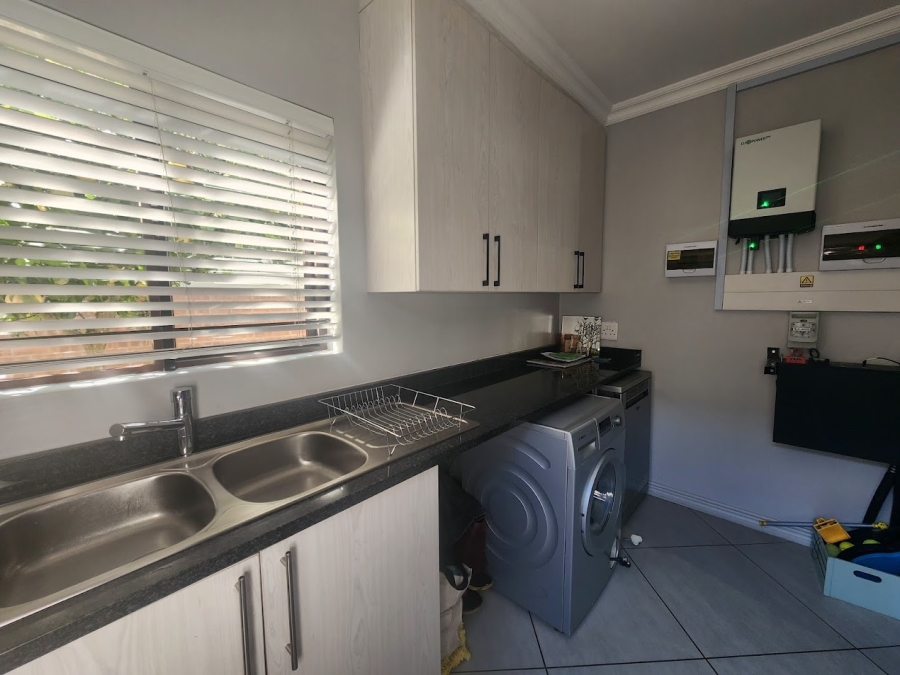 3 Bedroom Property for Sale in Sonheuwel Ext 1 Mpumalanga