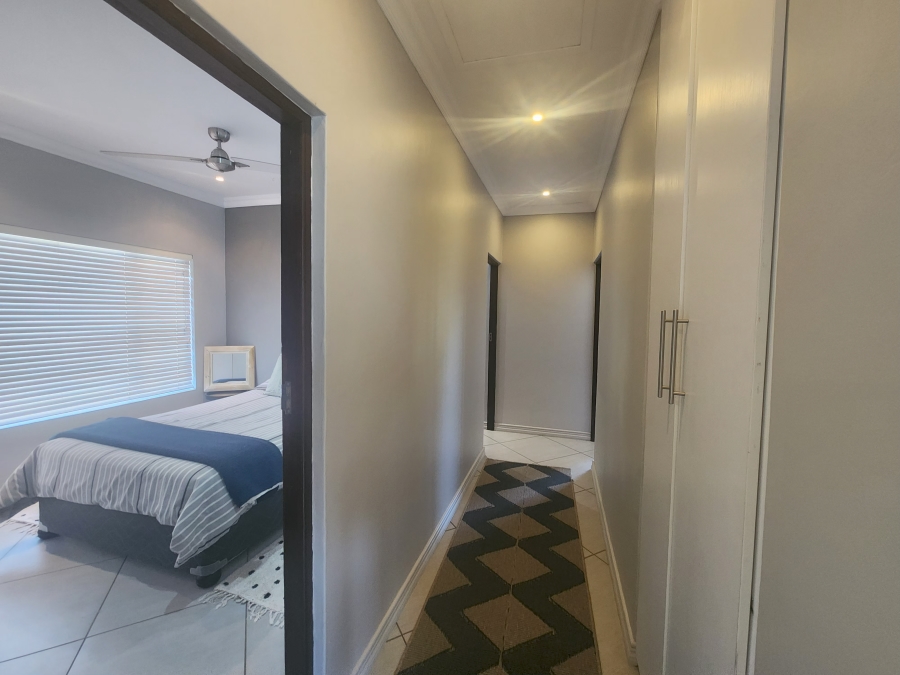 3 Bedroom Property for Sale in Sonheuwel Ext 1 Mpumalanga