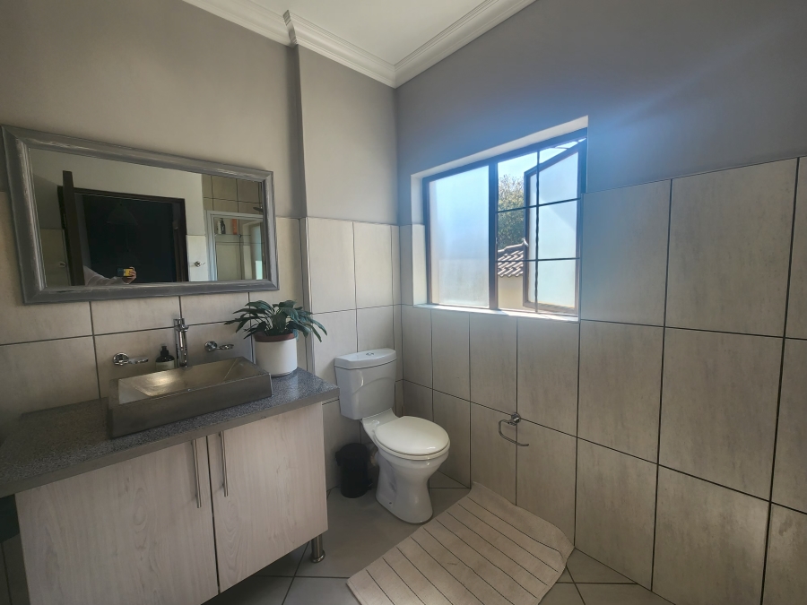 3 Bedroom Property for Sale in Sonheuwel Ext 1 Mpumalanga