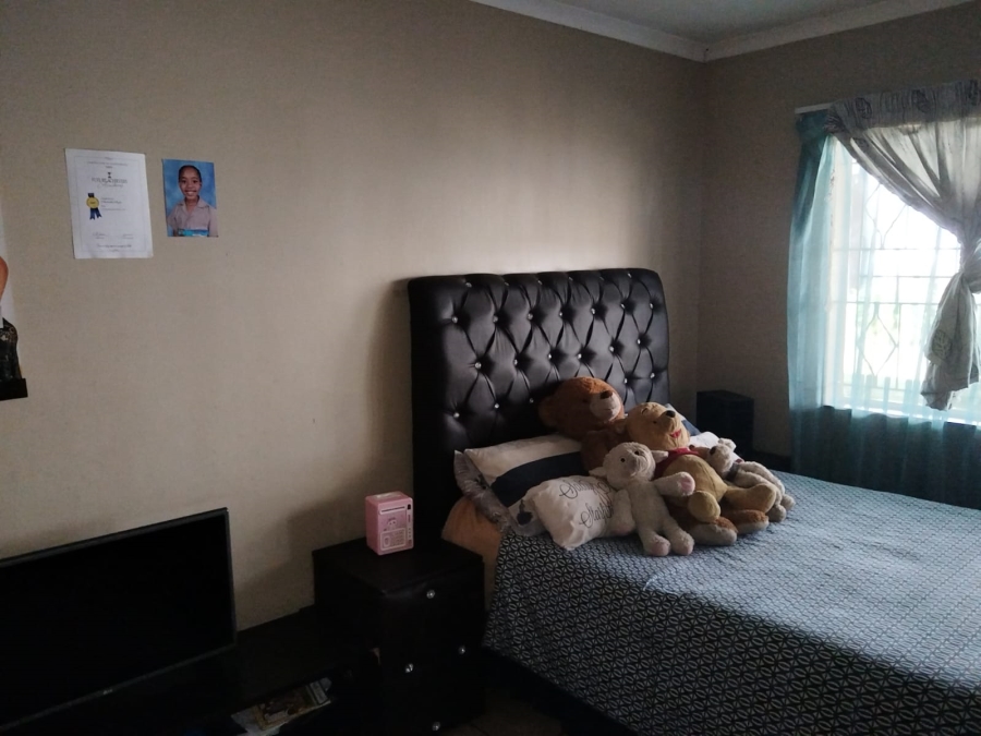 To Let 2 Bedroom Property for Rent in Middelburg Central Mpumalanga