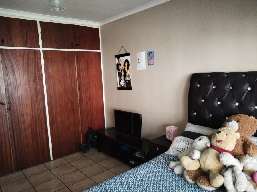 To Let 2 Bedroom Property for Rent in Middelburg Central Mpumalanga