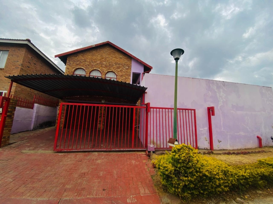4 Bedroom Property for Sale in West Acres Ext 13 Mpumalanga