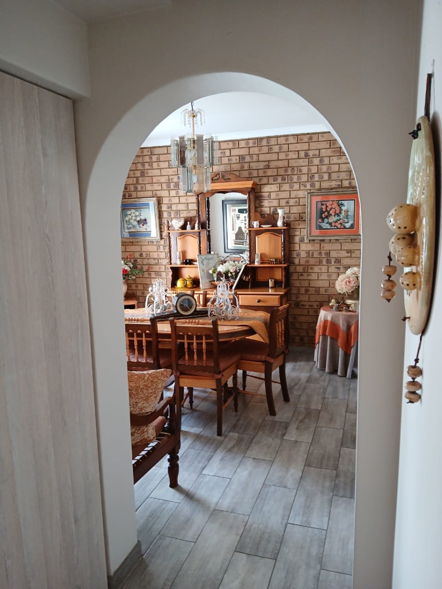 5 Bedroom Property for Sale in Kromdraai AH Mpumalanga