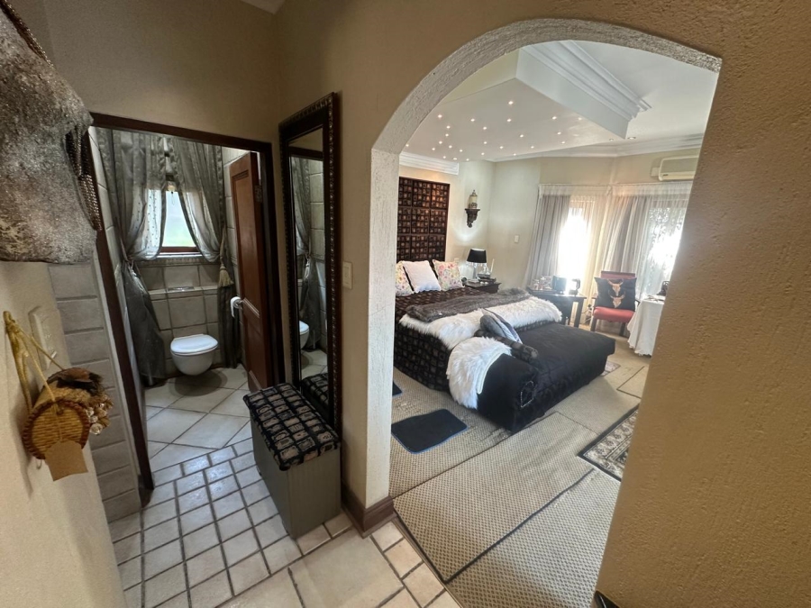 4 Bedroom Property for Sale in Matumi Golf Estate Mpumalanga