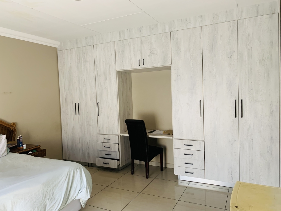 4 Bedroom Property for Sale in Aerorand Mpumalanga