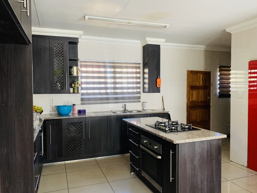 4 Bedroom Property for Sale in Aerorand Mpumalanga