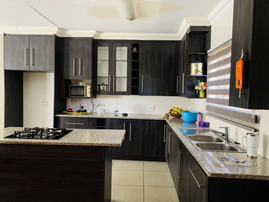 4 Bedroom Property for Sale in Aerorand Mpumalanga