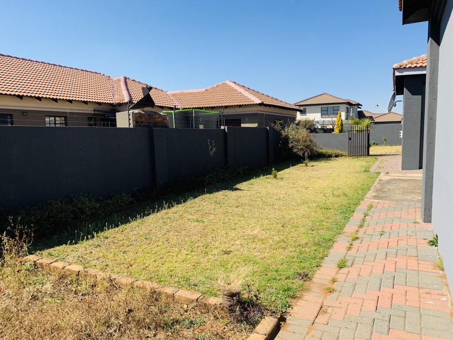 4 Bedroom Property for Sale in Aerorand Mpumalanga