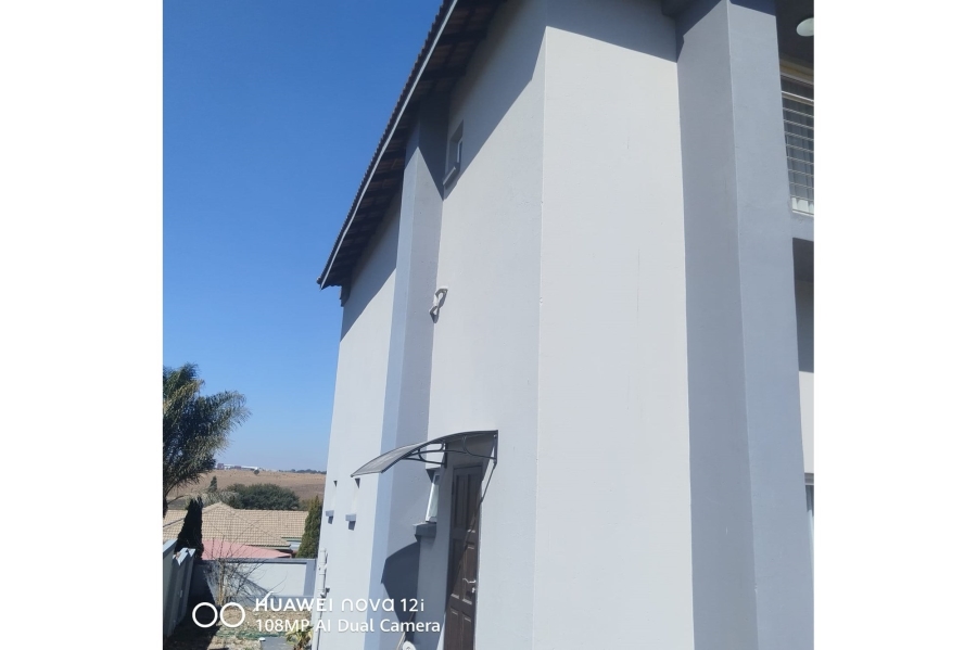 7 Bedroom Property for Sale in Model Park Mpumalanga