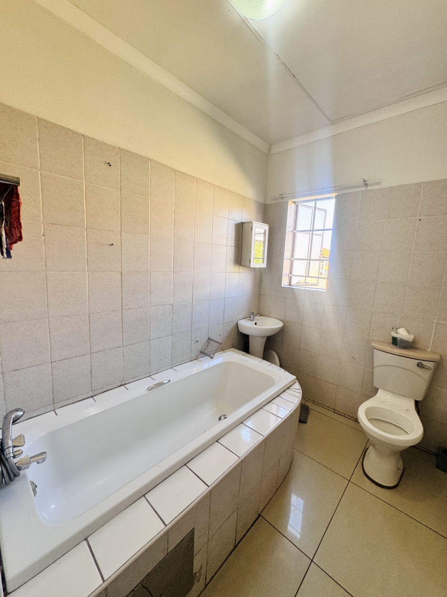 3 Bedroom Property for Sale in Model Park Mpumalanga