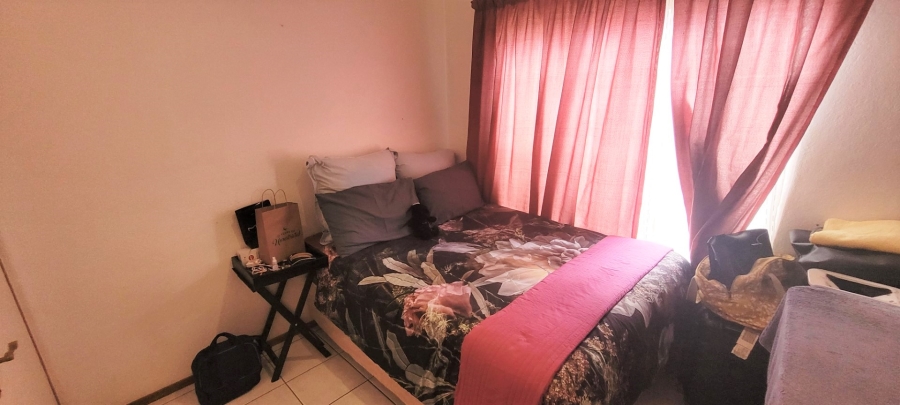 To Let 2 Bedroom Property for Rent in Riverside Park Mpumalanga